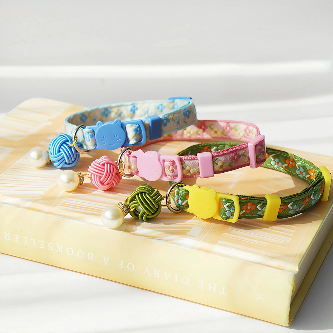 Paw Journeys Broken Flower Chinese Knot Cat Collar-1