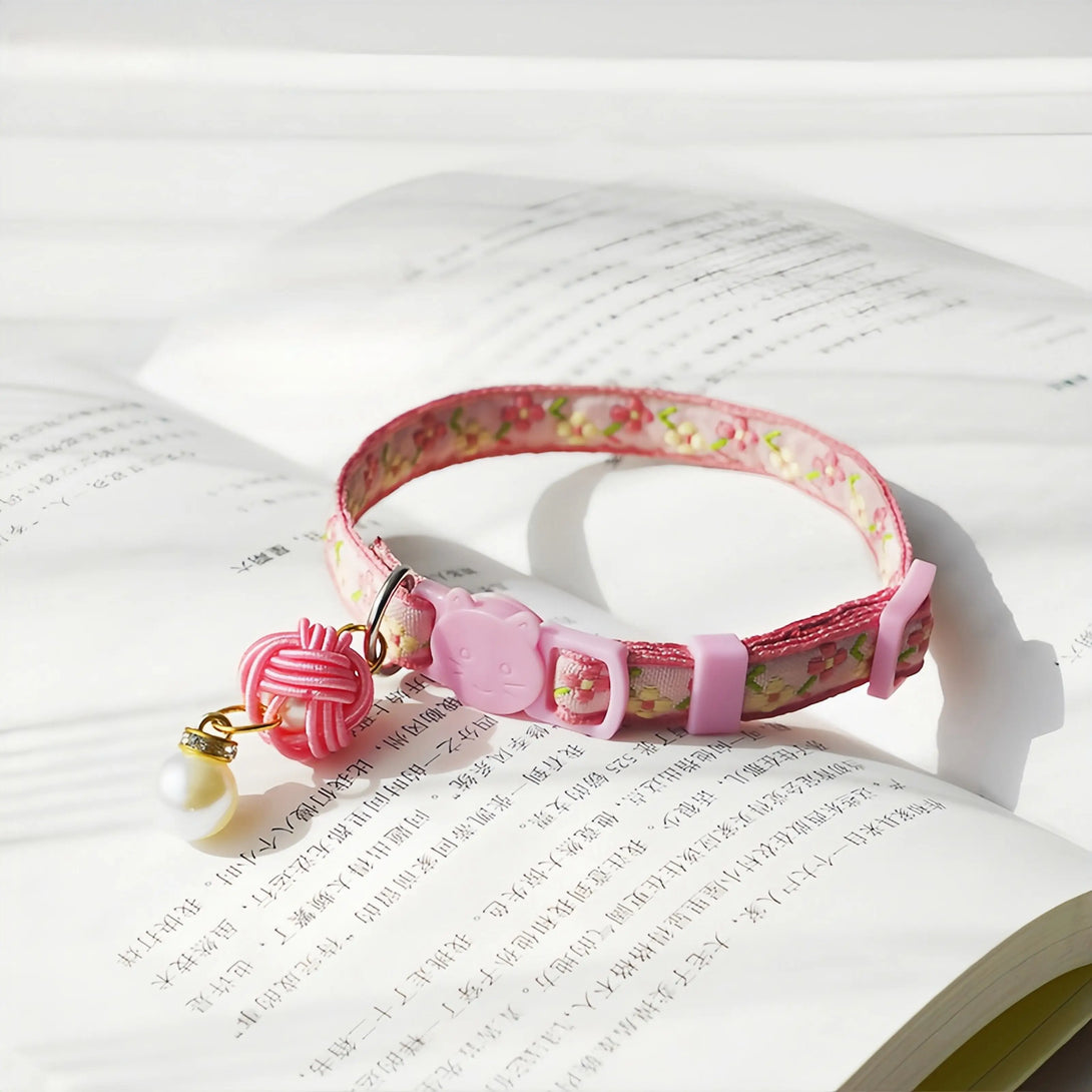 Paw Journeys Broken Flower Chinese Knot Cat Collar Pink